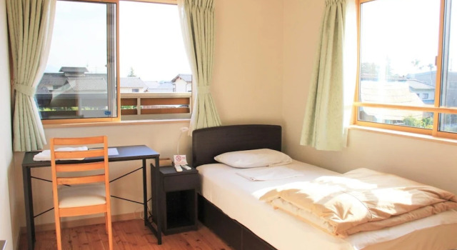 Guesthouse Kanoka, Book Hotel Nakano Tokyo