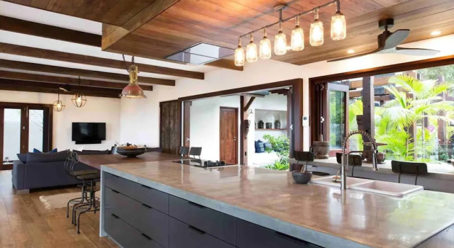 Spice At Oak Absolute Oceanfront House, Book Villa Sommerhuse i Port Douglas, Hytte
