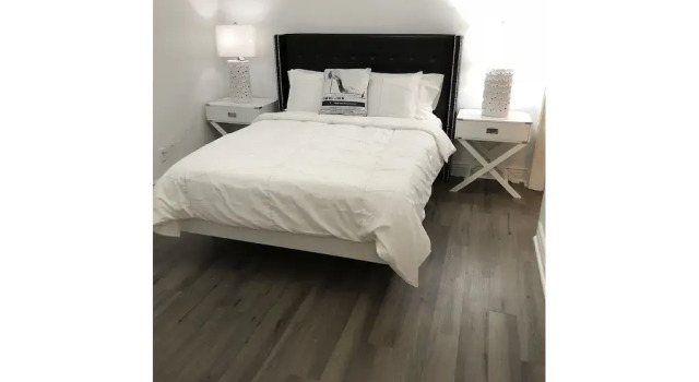 Amazing 4BR Celebrity Villa! Sleeps 8 by YouRent!, Забронировать Вилла Коттеджи Нового Орлеана, рядом с Harouni Gallery, Коттедж