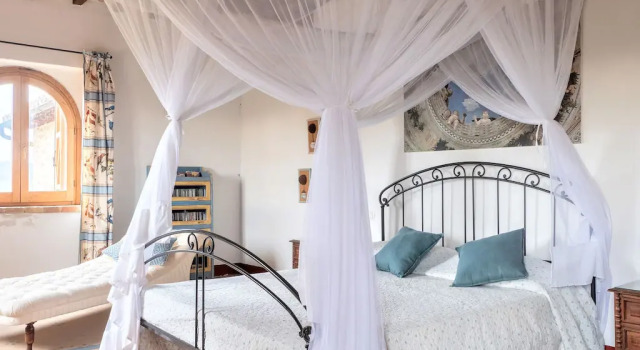 Beautiful Villa in San Giovanni del Pantano With Pool, Rezervasyon Villa Umbria havuzlu oteller, Yüzme Havuzu
