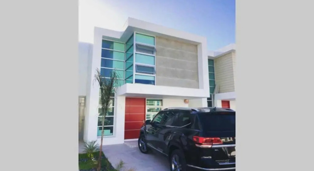 #CasaMare - Privada a una cuadra del mar con AC, Rezerwuj Hotel Ensenada Baja California