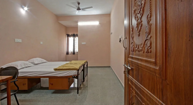 Sri Rugmani Residency by OYO Rooms
