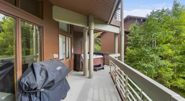 24b Powder Run 2 Bedroom Condo by RedAwning