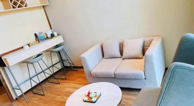 Люкс Deluxe Chao Man Hotel (Zhaoqing Seven Star Crags Scenic Area Agile Plaza Branch)