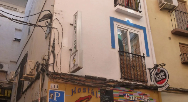 Hostal El Cascabel - Hostel