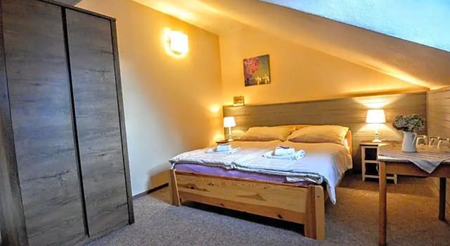 Hotel Petski, Забронировать Отель Стражне Краловеградецкий край, рядом с Автобусная остановка Strážné