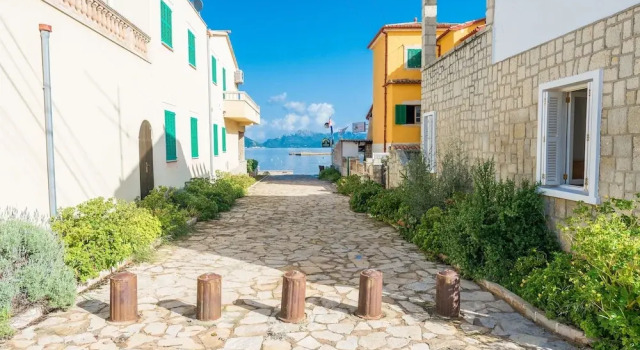 Xarus 1 in Alc dia With 2 Bedrooms and 1 Bathrooms