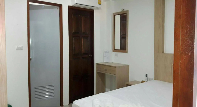 Ruang Thong Residence, Забронировать Отель Отели Южного Таиланда с парковкой, Парковка