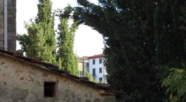 4-bed, Sleeps 8, Pets, Free Parking