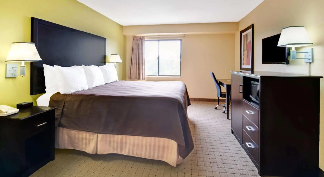 Двухместный номер Days Inn & Suites by Wyndham DeSoto