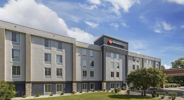 Best Western Plus Lexington Inn, 预订 酒店 莱克星顿 南卡罗来纳州