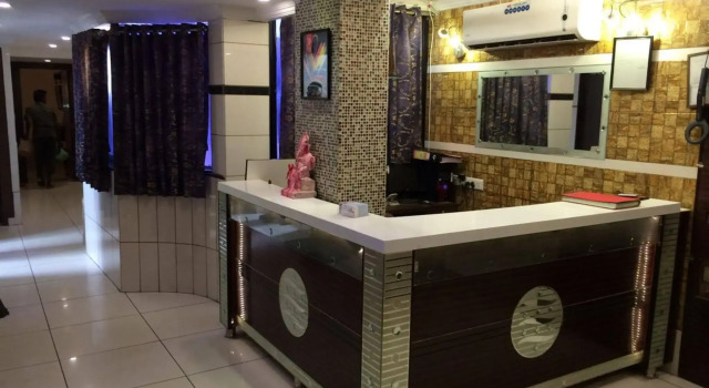 Hotel Kanchan Palace, Rezerwuj Hotel Hotele w Gujarat ze śniadaniem, Śniadanie