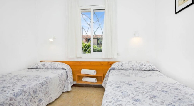 Apartment - 2 Bedrooms with Pool - 107156