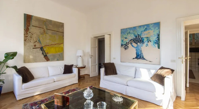 Popolo Square Luxury Two Bedroom Apartment