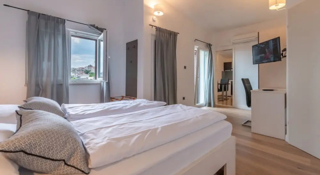 Апартаменты c 1 комнатой с балконом Villa Amigo
