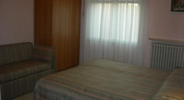 Albergo Pino Solitario, Book Hotel Vetralla Lake Vico