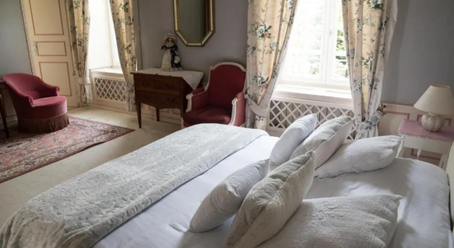 Двухместный номер Standard с видом на бассейн Château de la Motte Beaumanoir
