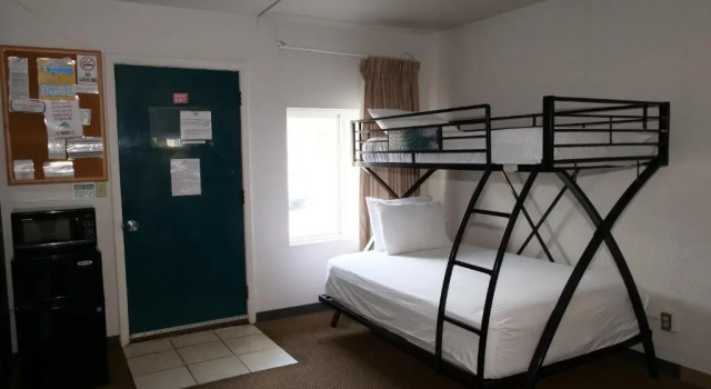 Standard Kolmen hengen huone RAD Hostel