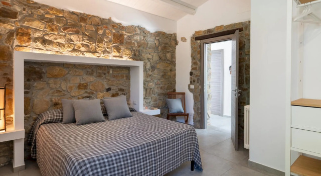 Villa Charme 6 in Pollina, Buchen Sie Villa Pollina Sizilien