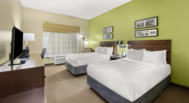 Четырёхместный номер Standard Sleep Inn Boone University Area