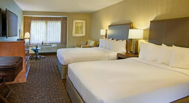 Четырёхместный номер Standard Silver Cloud Hotel - Seattle University of Washington District