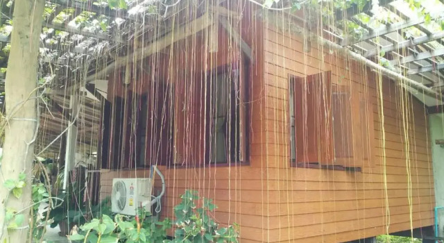 Трёхместный номер Standard с балконом и с красивым видом из окна Samnaree Garden House