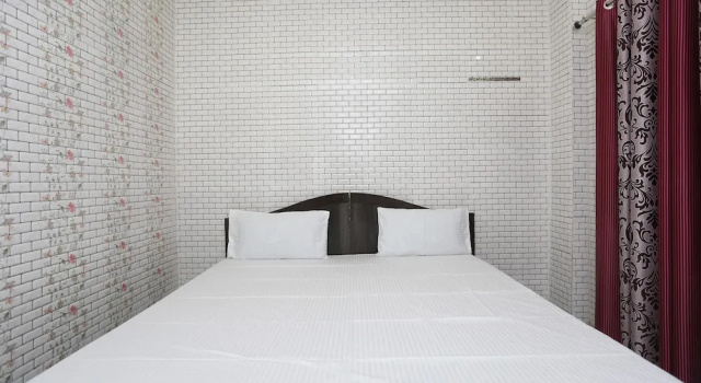 Номер Standard SPOT ON 37780 Hotel Doon Sabri