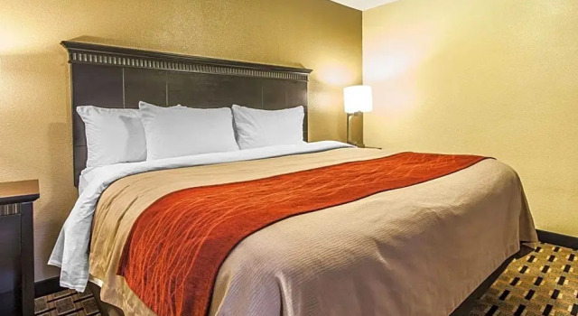 Четырёхместный люкс c 1 комнатой Best Western Plus Cleveland Inn & Suites