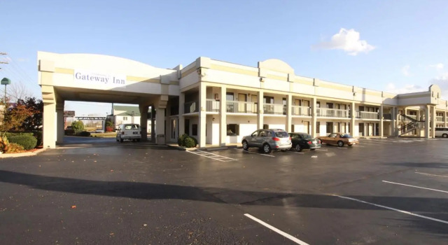 Gateway Inn and Suites