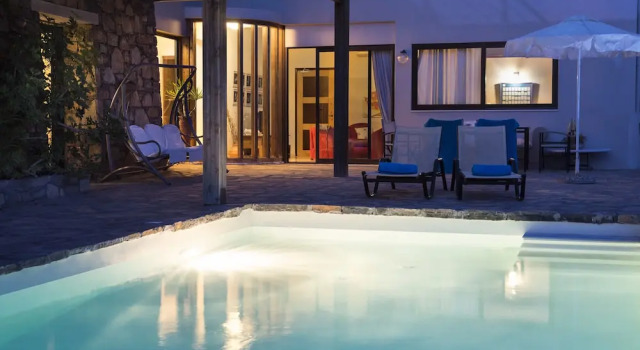 Вилла с 4 комнатами One bedroom villa with private seawater pool Just 150 meters from the sea