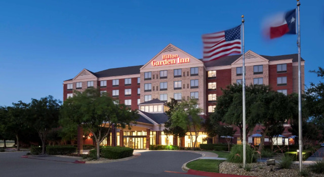 Полулюкс Premium Hilton Garden Inn Dallas/Allen