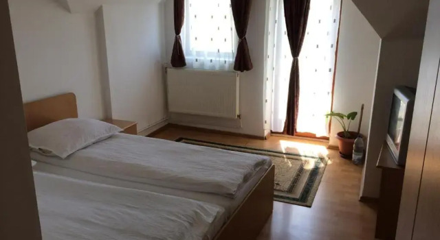 Pensiunea Simina, Rezerwuj Hotel Caransebes 
