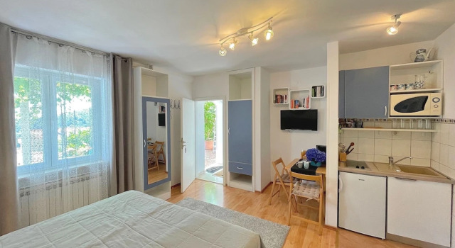 Studio Apartments Andrijana, Забронировать Апартаменты/квартира Отели Конавле с завтраком, Завтраки