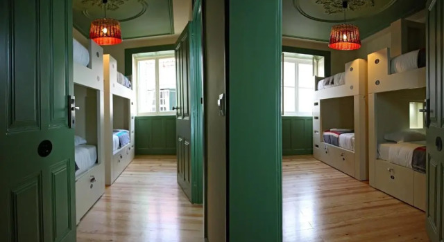 Кровать в общем номере 29 Madeira Hostel