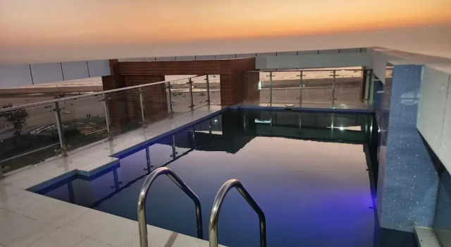 Номер Deluxe Hotel Cox Rotana
