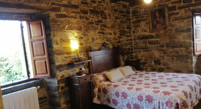 Apartamentos rurales Casa Do Cabo, Забронировать Отель Vega de Logares Lugo Province