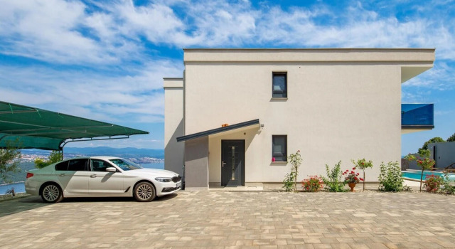 Amazing Home in Matulji With Outdoor Swimming Pool, Wifi and 5 Bedrooms