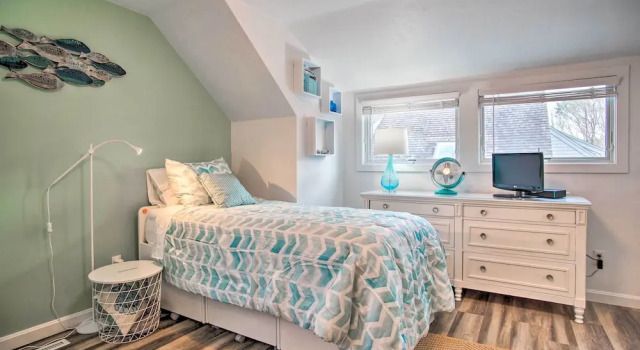 5 Mi to Mashpee Commons: Coastal Mashpee Condo, Book Lejlighed Mashpee Cape Cod