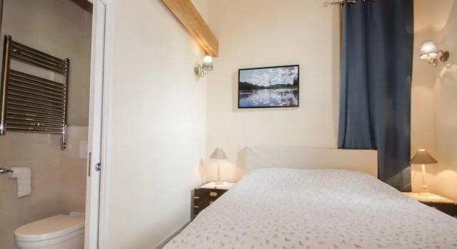 Cozy Chalet in Rhone Alpes With Terrace, Забронировать Шале Виллы Овернь-Рона-Альпы, Вилла