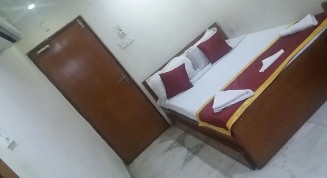 Ashreen Guest House