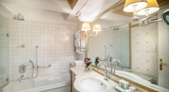 Двухместный номер Standard с красивым видом из окна Villa Franceschi Hotel & Resort