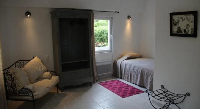 Ferme de la Cacheterie, Book Boutique  