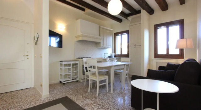 City Apartments - Tintoretto, Забронировать Апартаменты/квартира Апартаменты Венеции, рядом с Консульство Франции в Венеции, Апартаменты/квартира