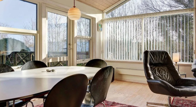 Magnificent Holiday Home in Allinge Denmark with Terrace, Varaa Hotelli Hotellit Allinge pysäköinnillä, Pysäköinti