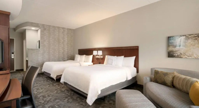 Четырёхместный номер Standard Courtyard by Marriott Middletown Goshen