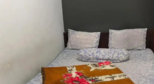 Standard huone parvekkeella Villa 3 Putri 27