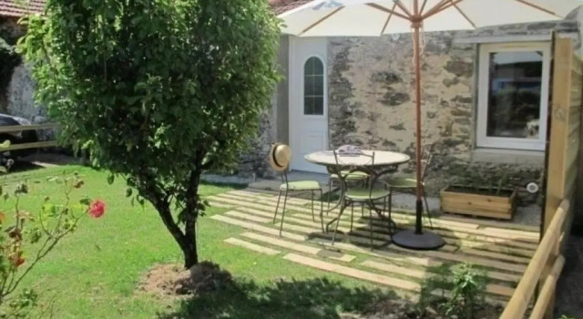 Gite La Sanmaritaine, Забронировать Отель Отели Порник с парковкой, Парковка