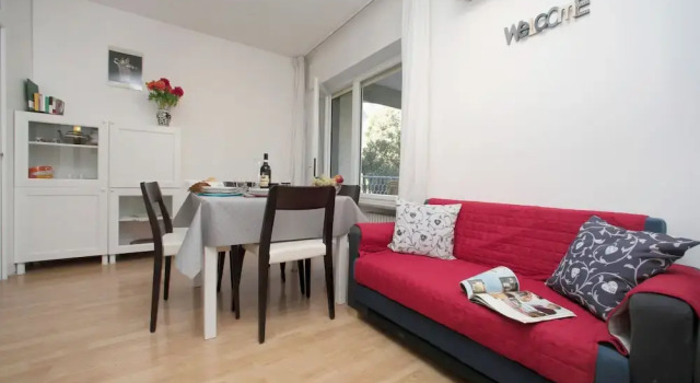 Семейные апартаменты с балконом и с видом на озеро Riva Lago e Spiaggia Apartment