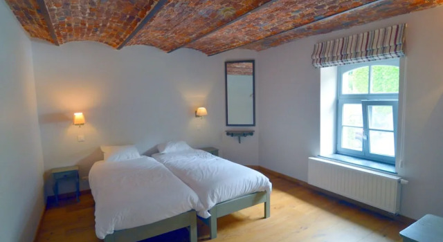 Gite with swimming pool situated in wonderful castle grounds in Gesves, Забронировать Дом для отпуска Жев провинция Намюр