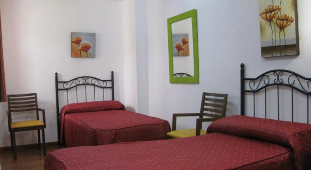 Трёхместный номер Standard Hostal Palomares